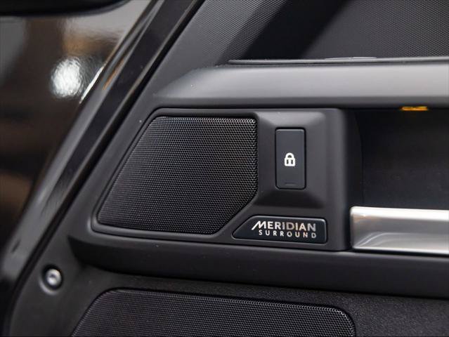 New 2026 Land Rover Defender 110 X-Dynamic SE AWD/4WD image 26