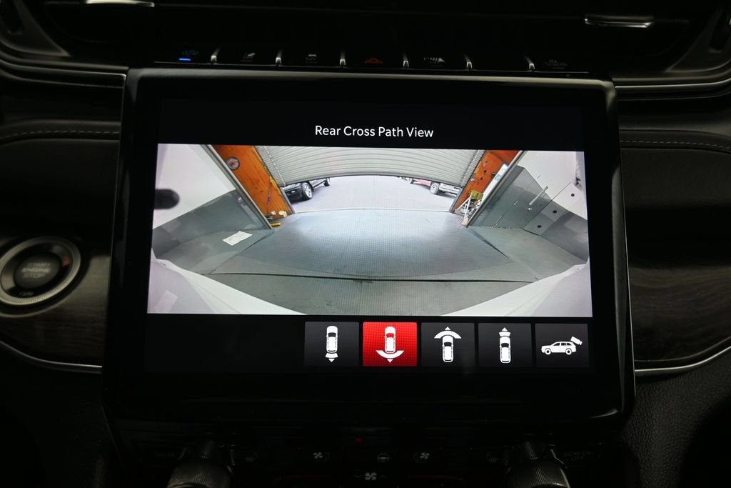 Used 2023 Jeep Grand Cherokee Overland w/ Advanced Protech Group III AWD/4WD image 23