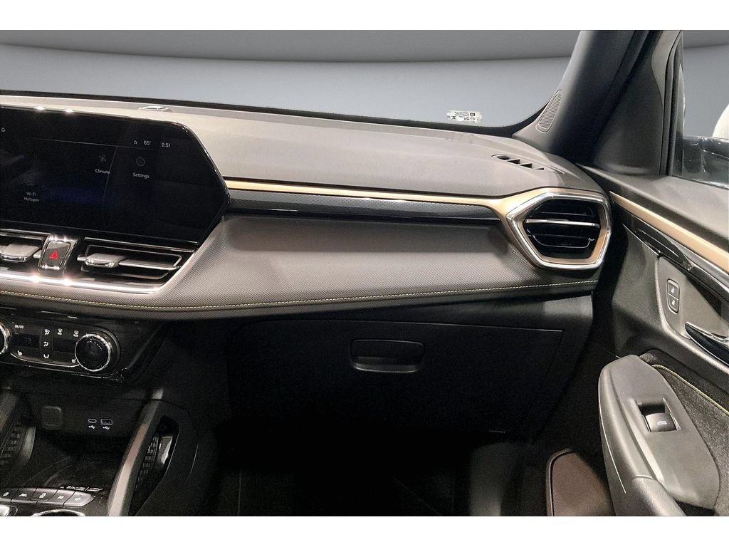 Used 2025 Chevrolet TrailBlazer ACTIV w/ Convenience Package FWD image 40