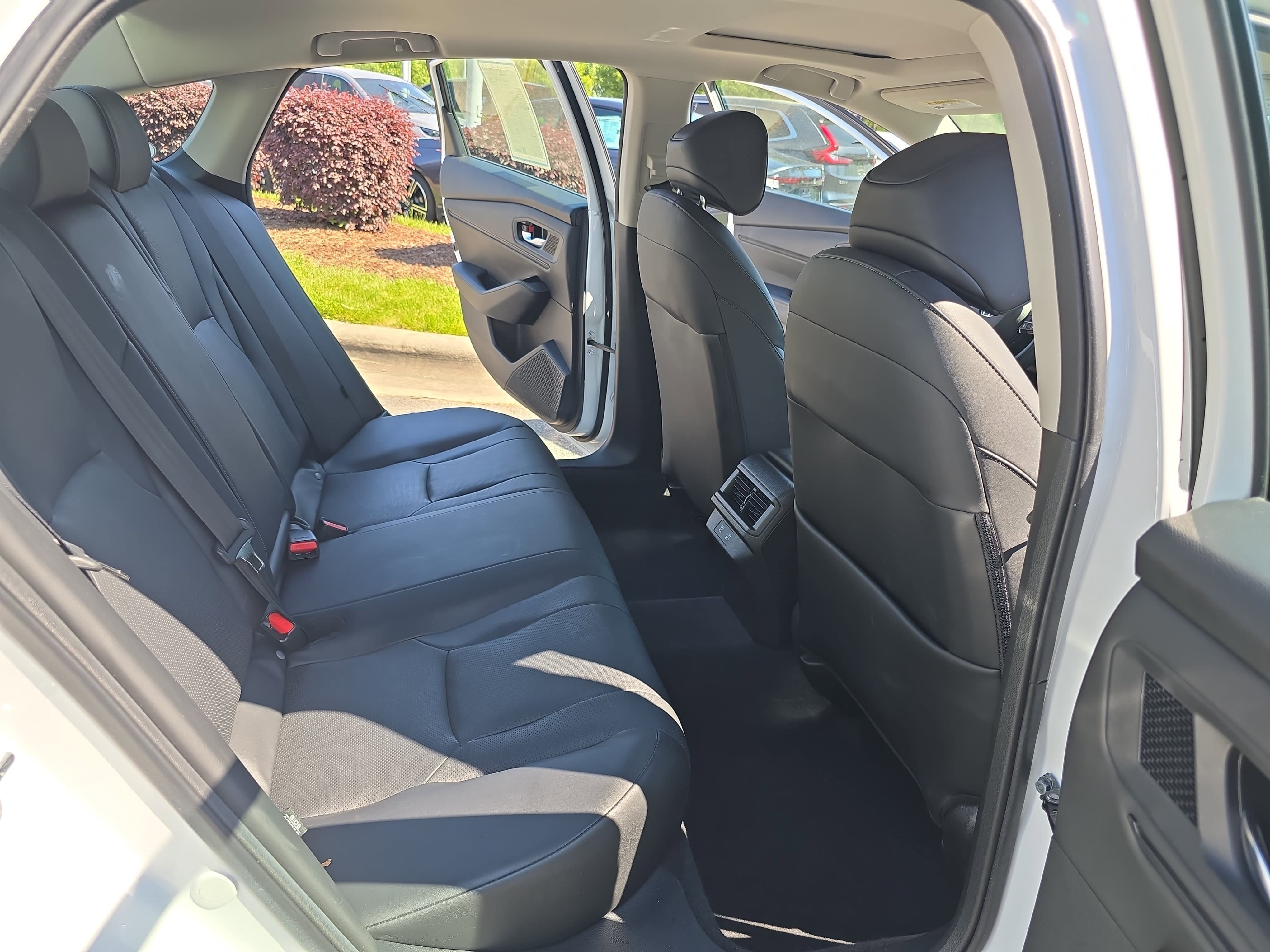 Used 2023 Honda Accord Touring image 11