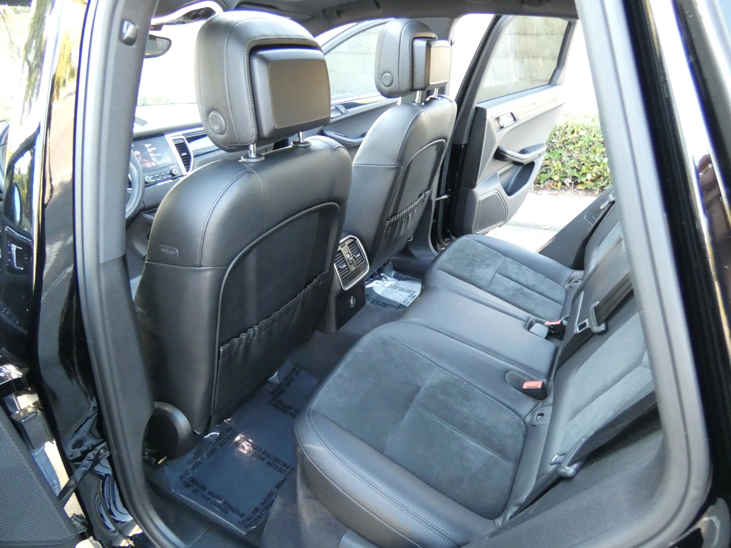 Used 2018 Porsche Macan Sport Edition image 46