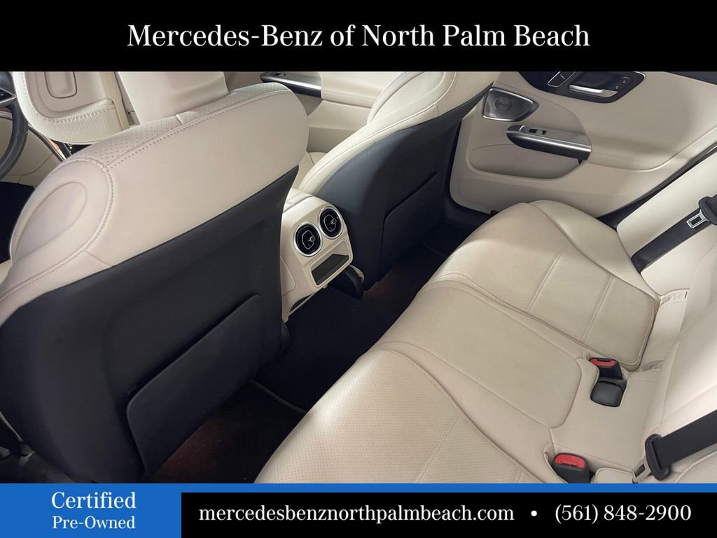 Used 2022 Mercedes-Benz C 300 4MATIC Sedan image 16