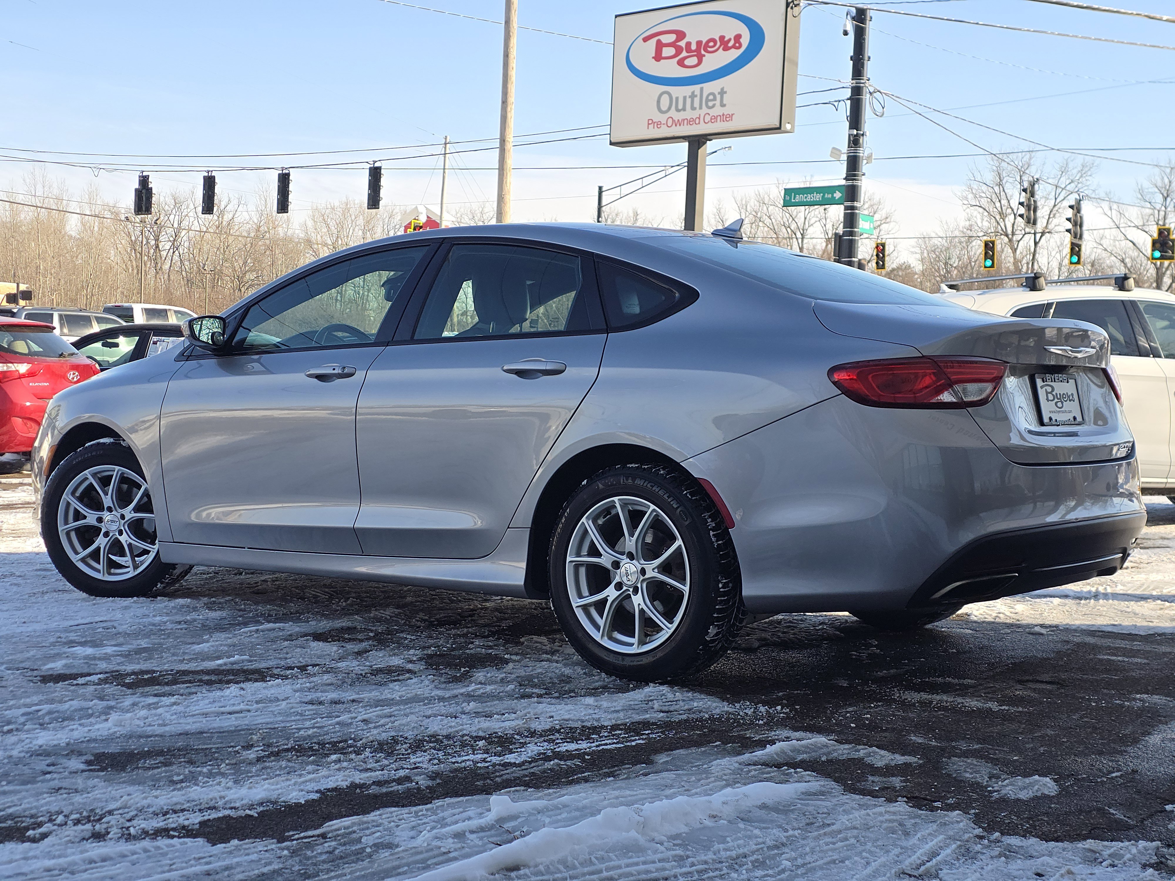 Used 2016 Chrysler 200 S image 5