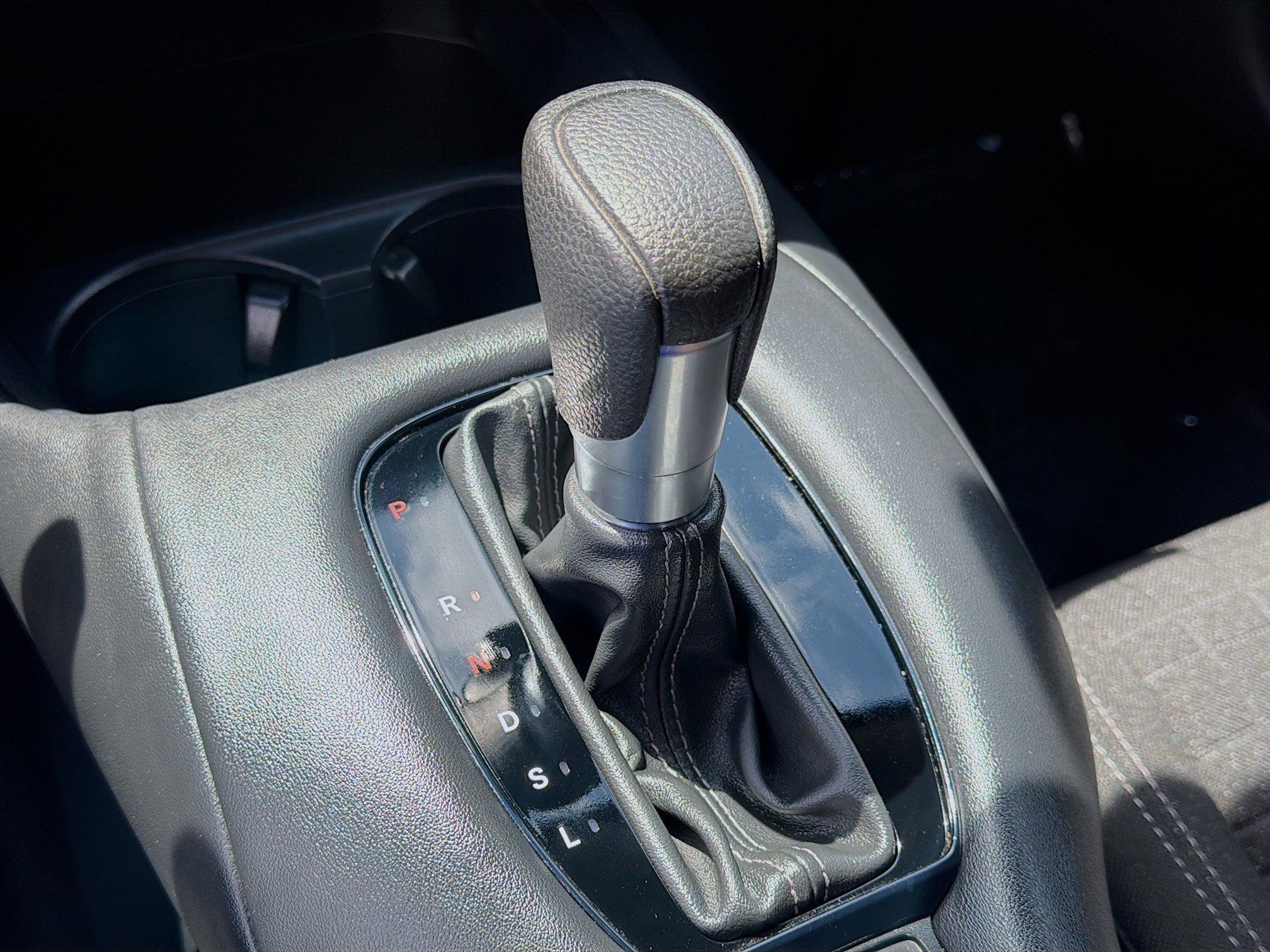 Used 2024 Honda HR-V LX image 15