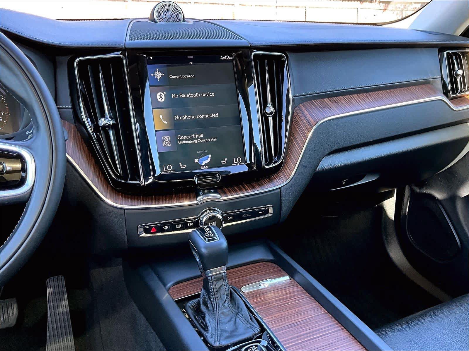 Used 2019 Volvo XC60 T6 Inscription w/ Protection Package Premier AWD/4WD image 8
