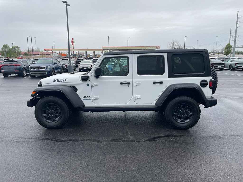 Used 2023 Jeep Wrangler Unlimited w/ Cold Weather Group AWD/4WD image 3