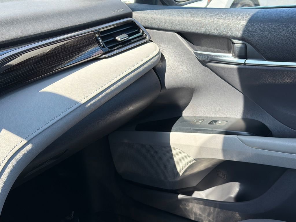 Used 2019 Toyota Camry LE image 26