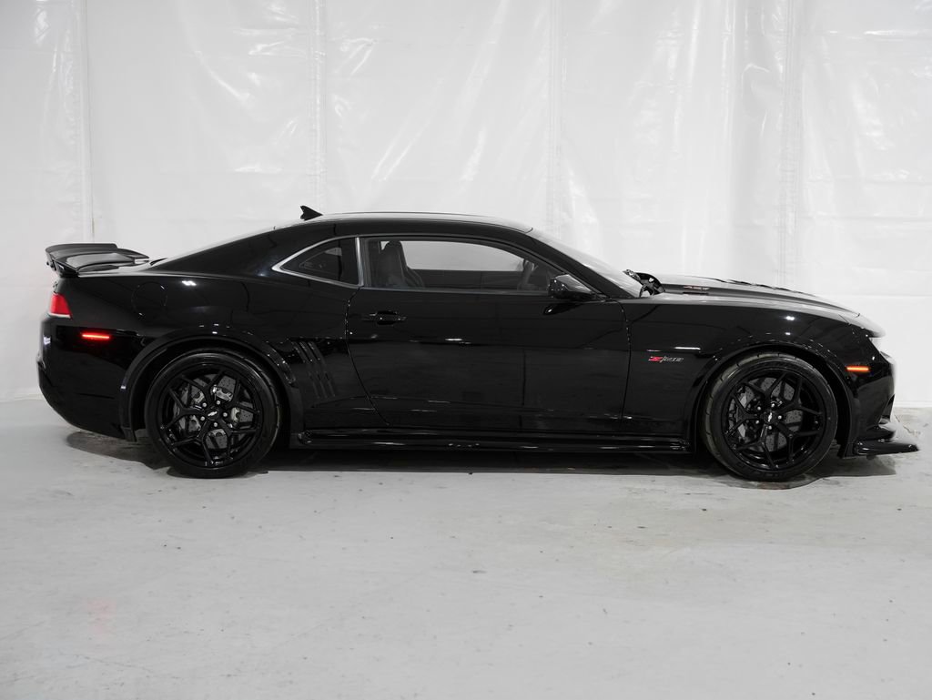 Used 2015 Chevrolet Camaro Z/28 RWD image 7