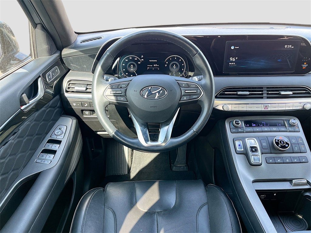 Used 2022 Hyundai Palisade Calligraphy image 24