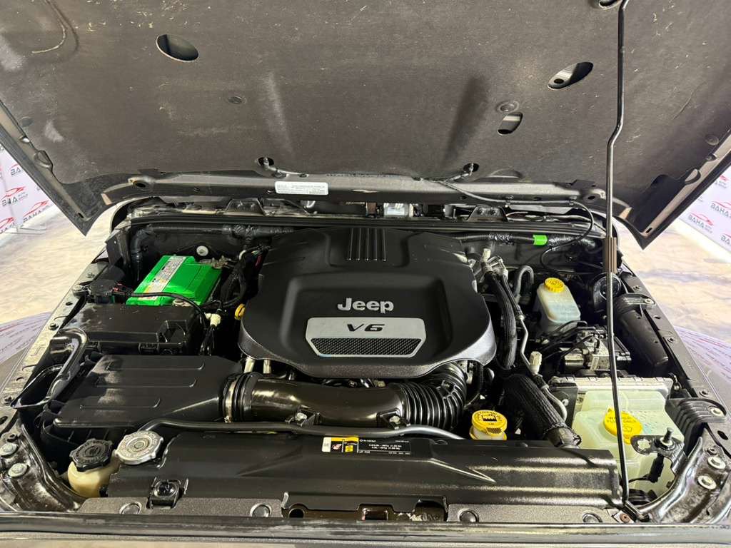 Used 2018 Jeep Wrangler Altitude image 46