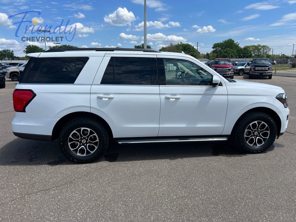 Used 2022 Ford Expedition XLT AWD/4WD image 7