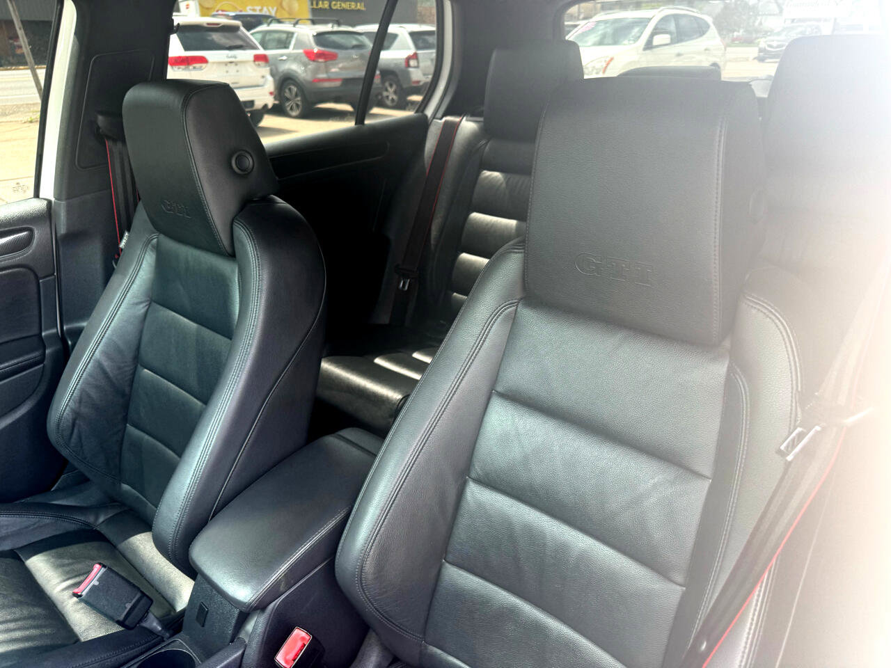 Used 2014 Volkswagen GTI Driver's Edition image 24