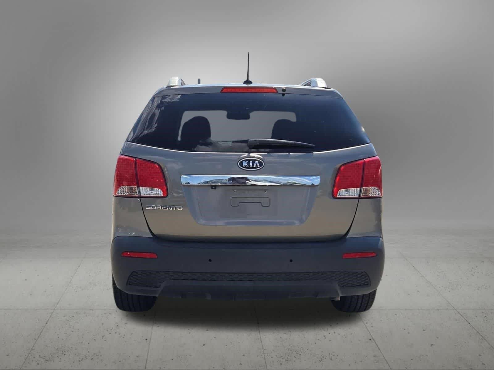 Used 2013 Kia Sorento LX w/ Convenience Pkg FWD image 5