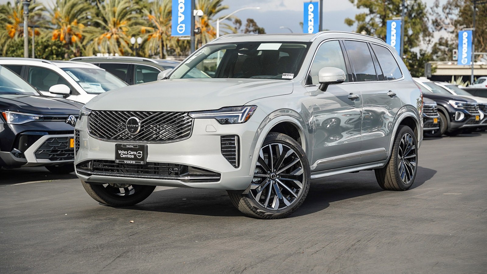 New 2025 Volvo V90 B6 Cross Country Ultra w/ Protection Package Premier