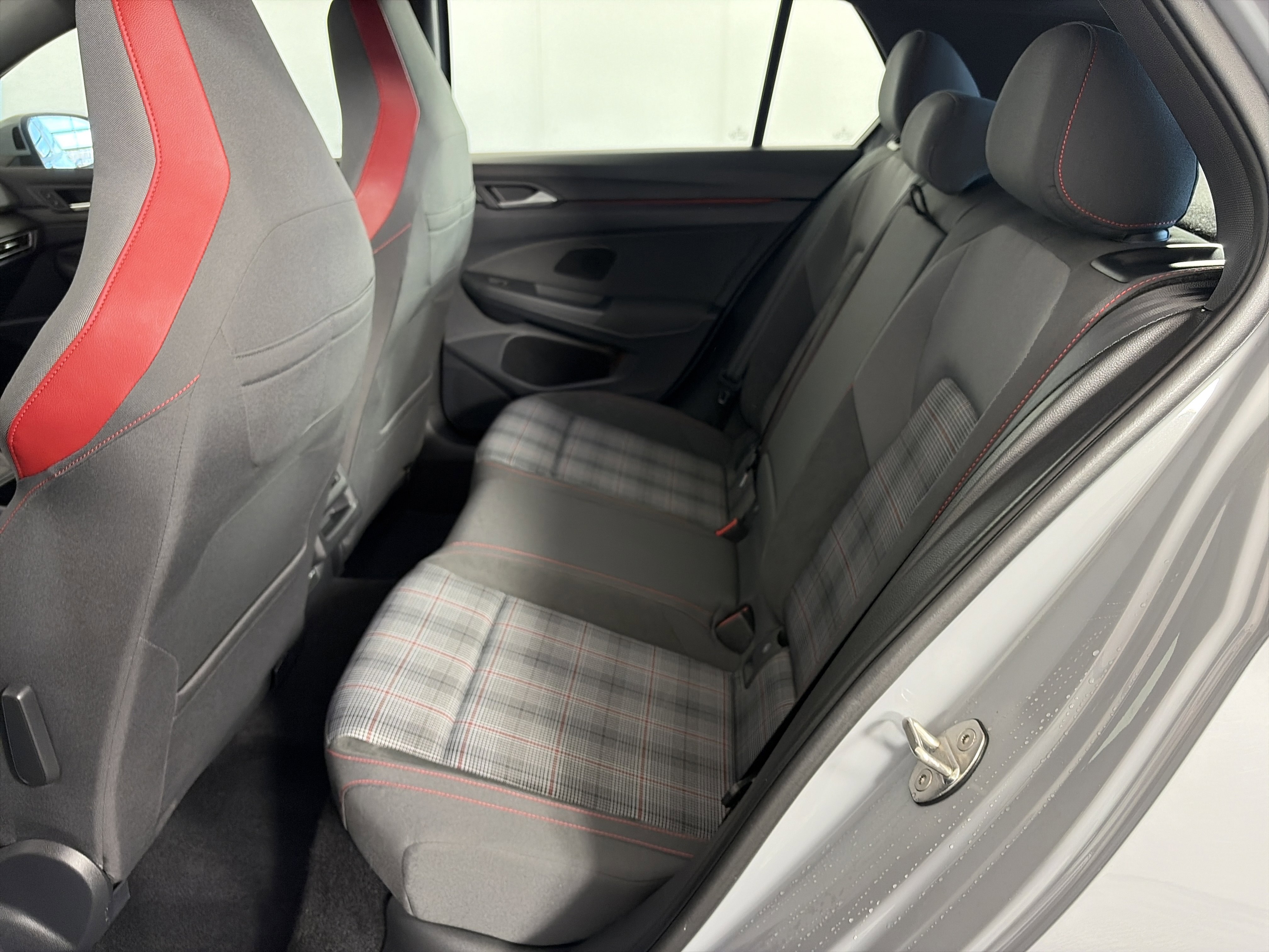 Used 2022 Volkswagen GTI SE image 7