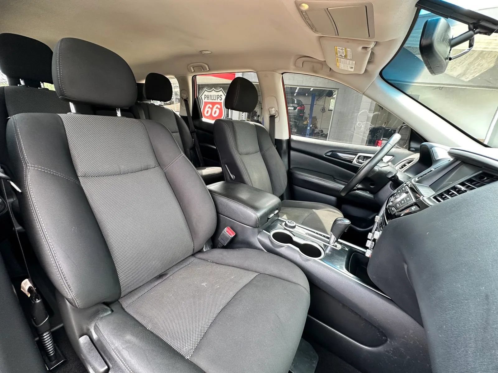 Used 2020 Nissan Pathfinder SV AWD/4WD image 22