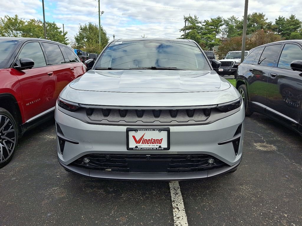 New 2025 Jeep Wagoneer S Limited image 2