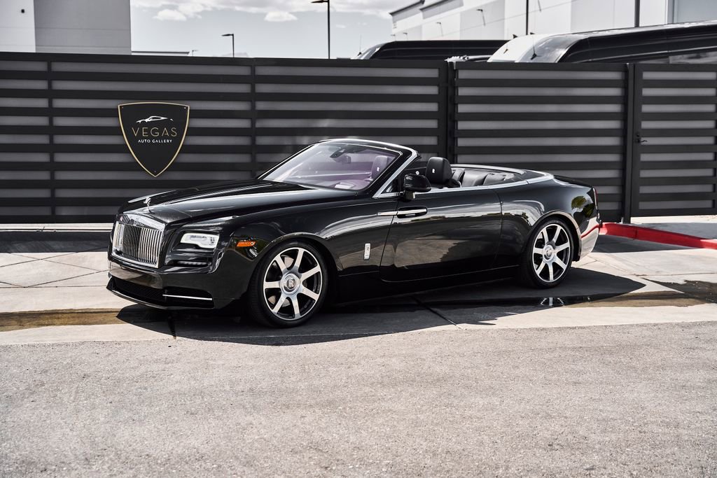 Used 2018 Rolls-Royce Dawn RWD image 14