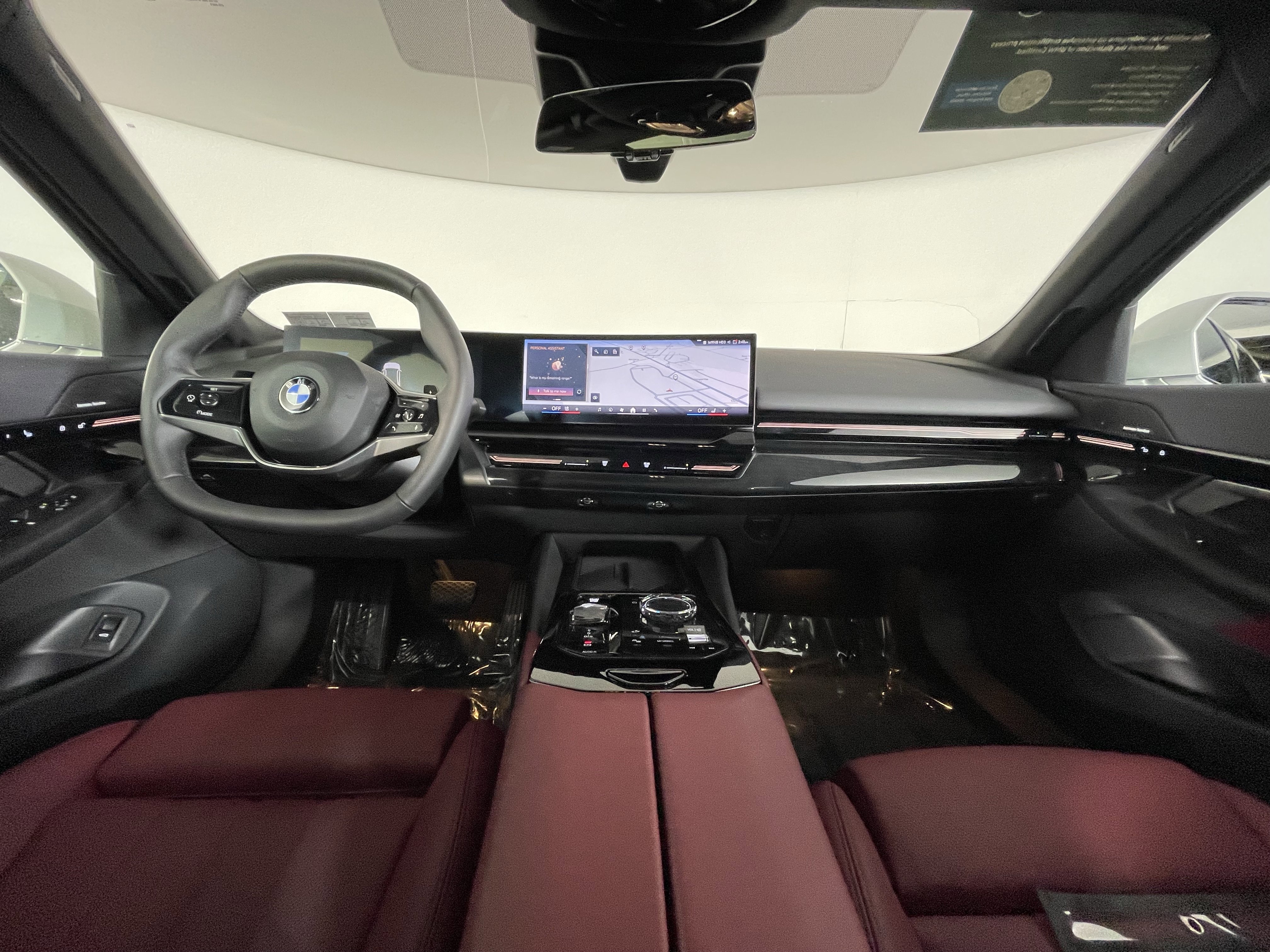 Certified 2025 BMW 530i xDrive AWD/4WD image 17