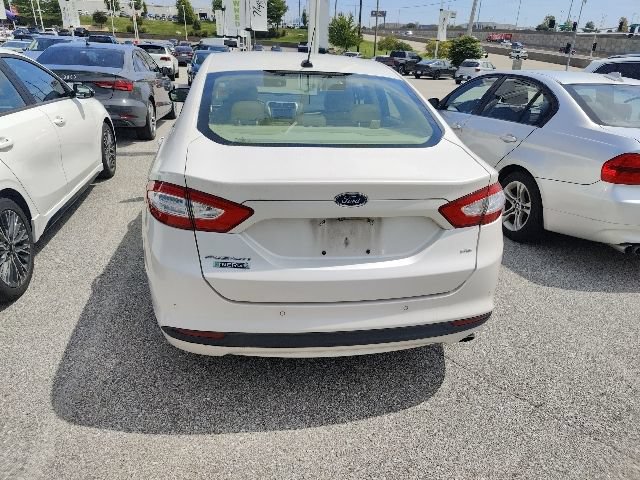 Used 2016 Ford Fusion Energi SE FWD image 7