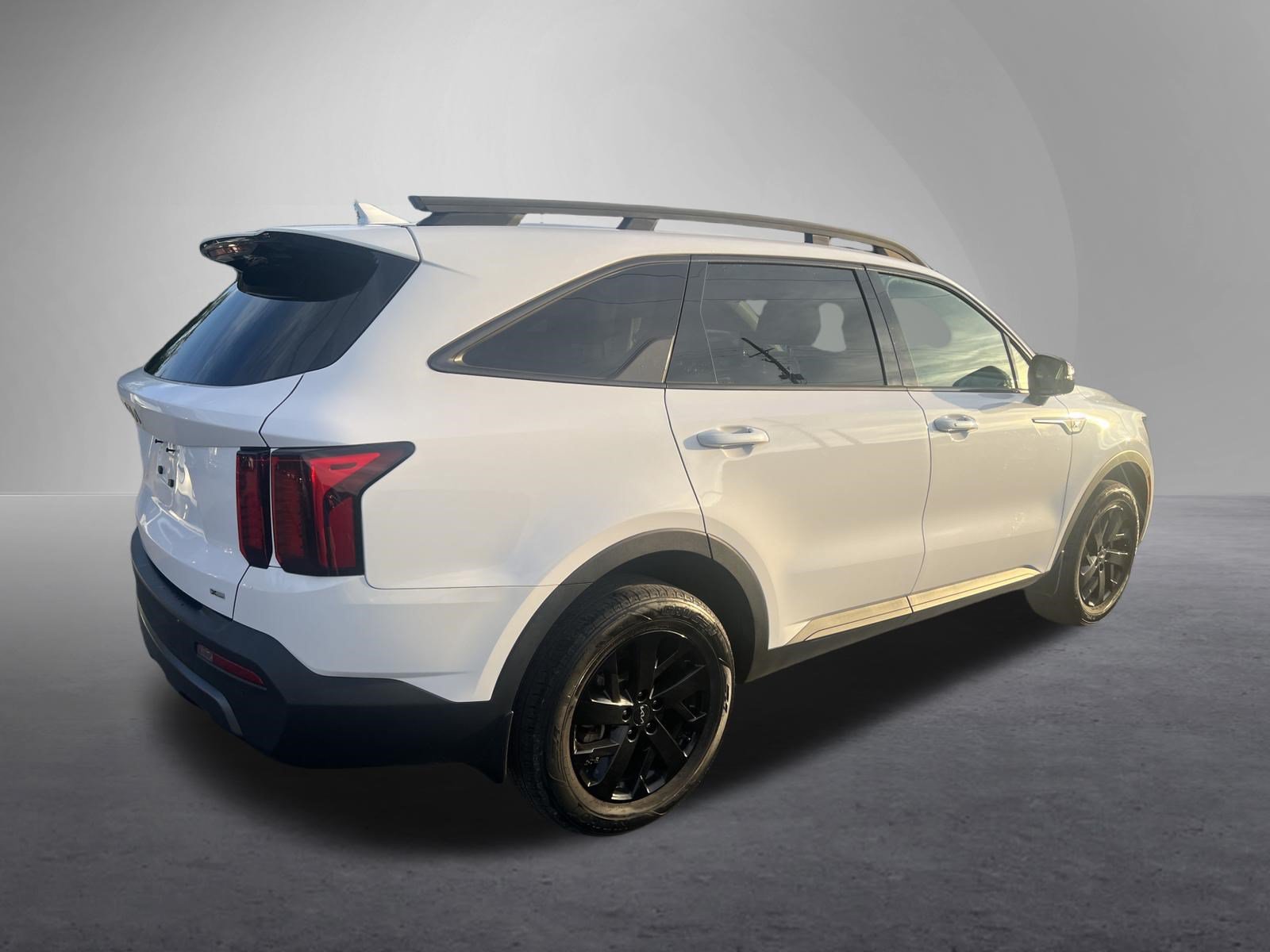 Used 2023 Kia Sorento S AWD/4WD image 3