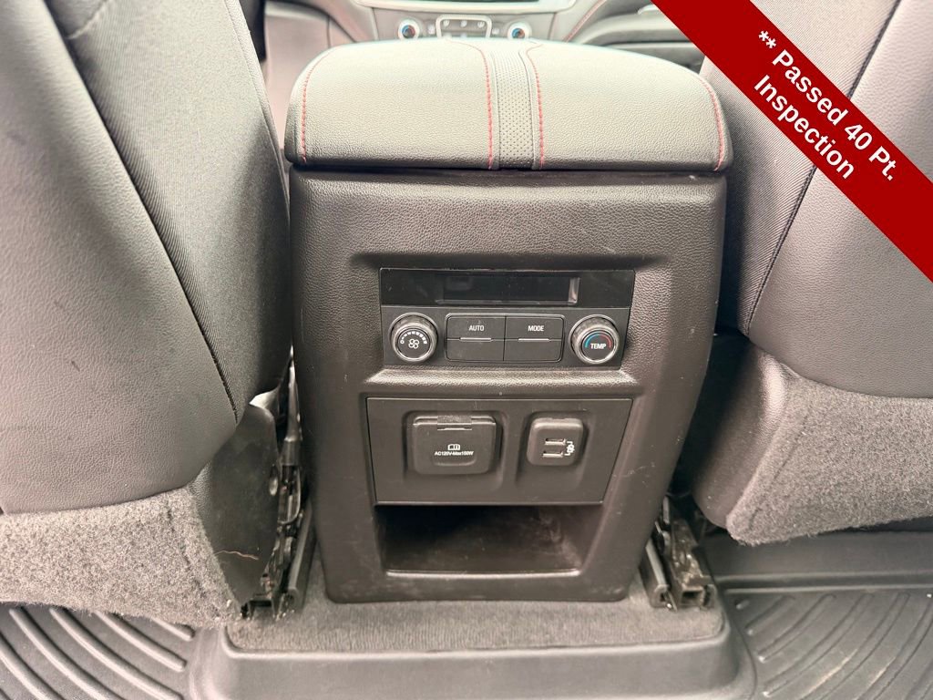 Used 2022 Chevrolet Traverse RS image 16