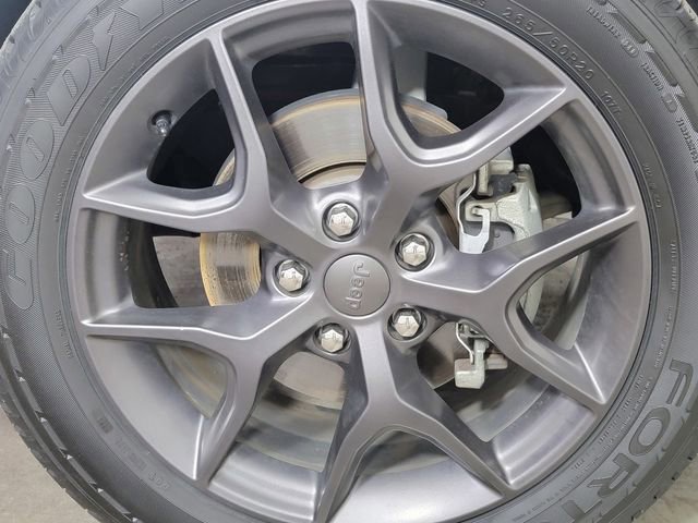 Used 2019 Jeep Grand Cherokee Limited X AWD/4WD image 10