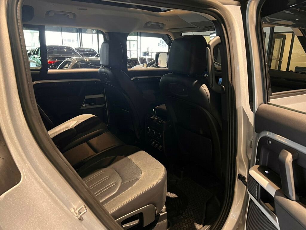 Used 2020 Land Rover Defender 110 First Edition AWD/4WD image 27