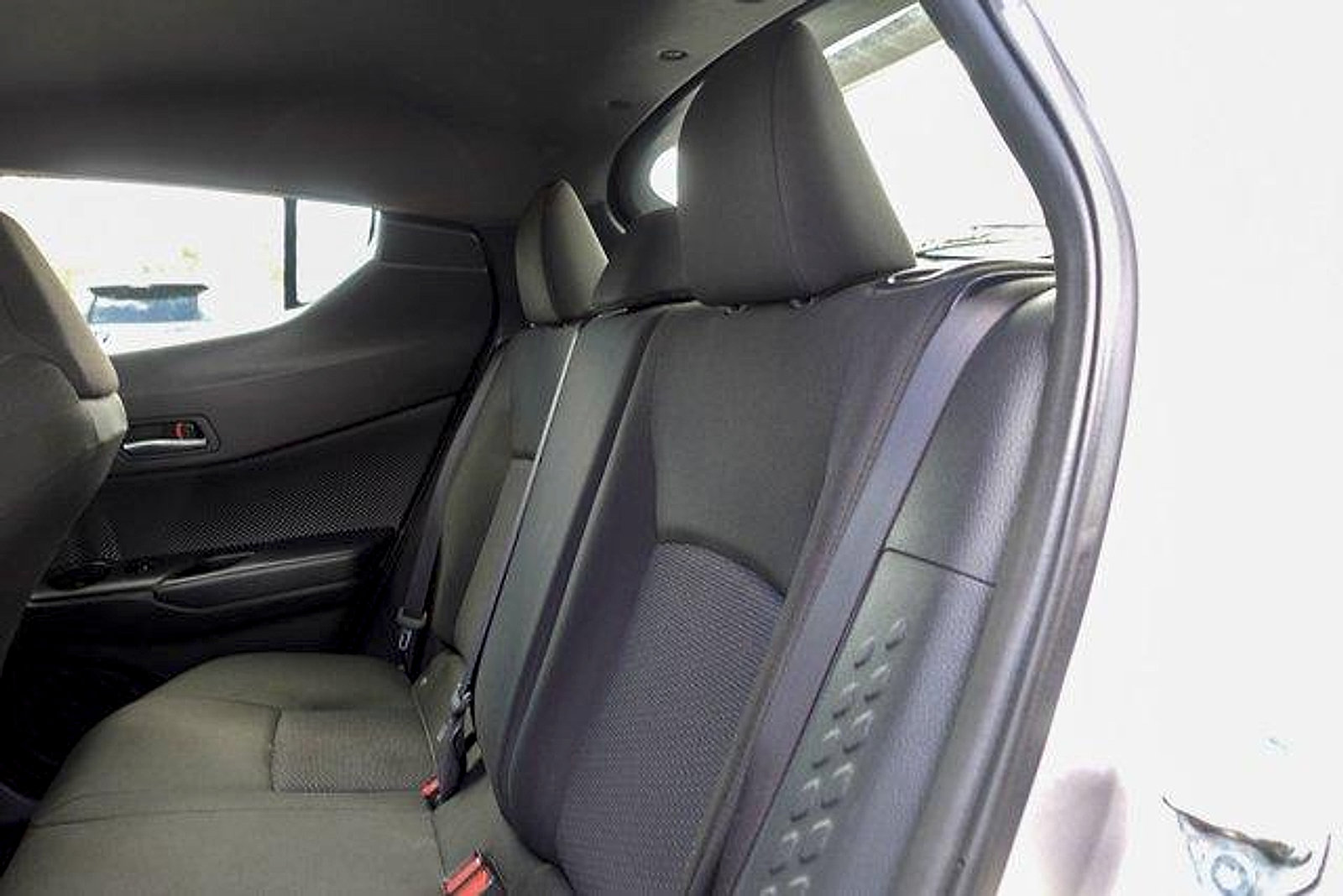 Certified 2019 Toyota C-HR XLE FWD image 22