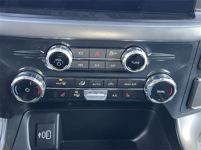 New 2025 Ford F150 Lightning XLT image 18