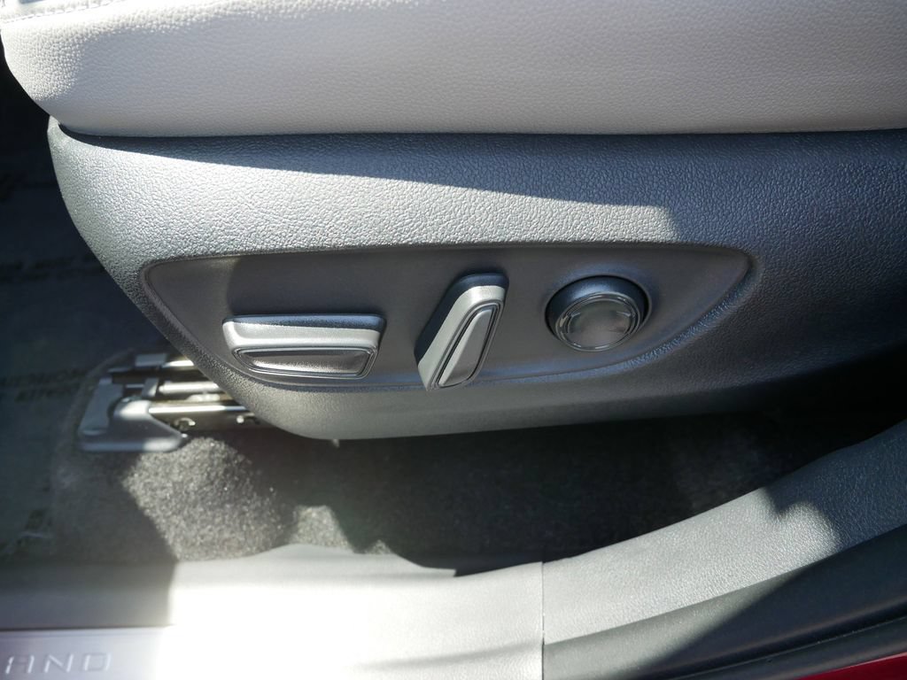 Certified 2026 Toyota Grand Highlander AWD image 15