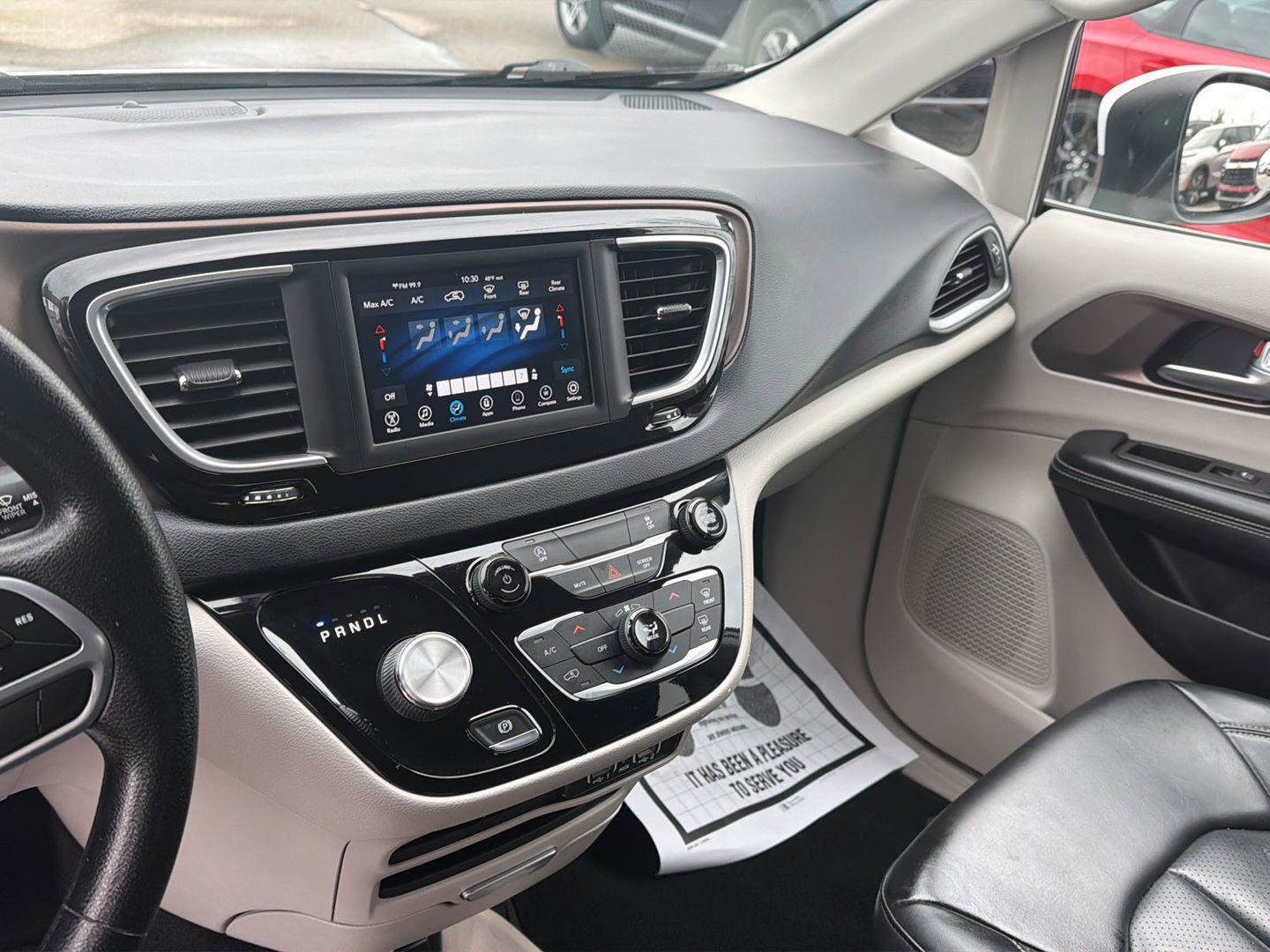 Used 2021 Chrysler Voyager Lxi FWD image 20