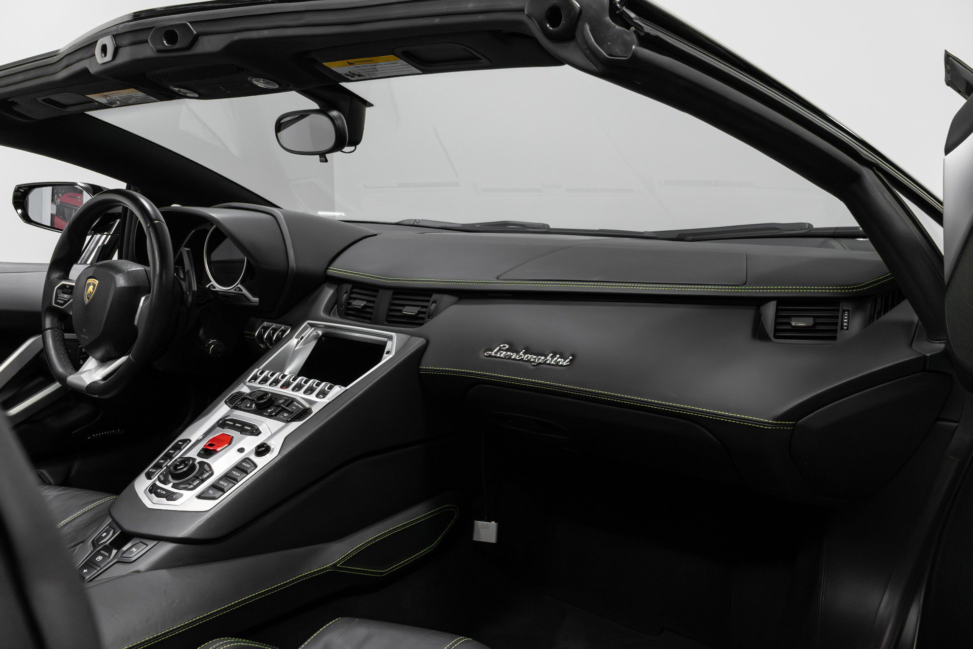 Used 2015 Lamborghini Aventador LP 700-4 image 22