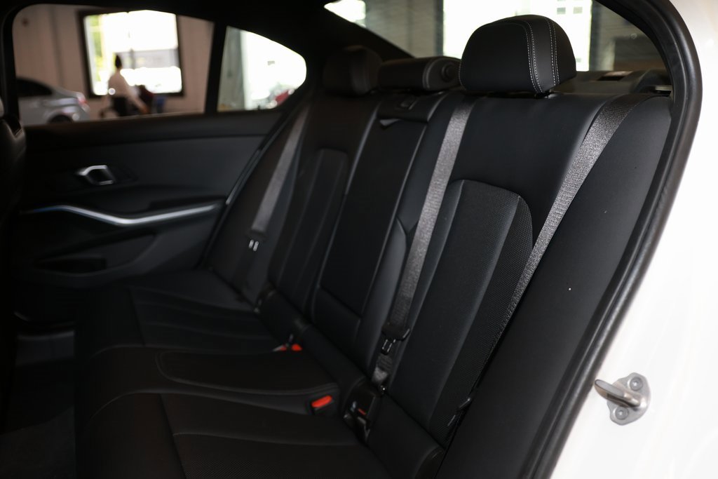 Used 2024 BMW 330i xDrive 330i xDrive image 12