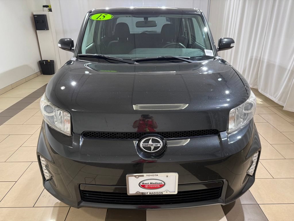 Used 2015 Scion xB FWD image 8