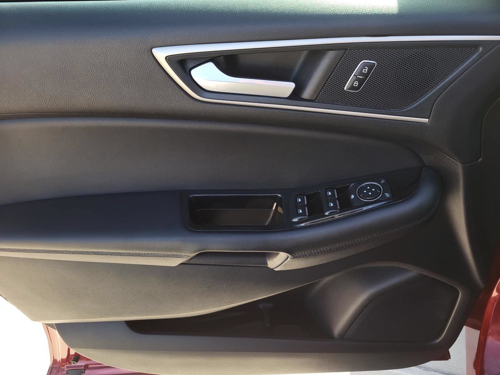 Used 2019 Ford Edge SEL w/ Equipment Group 201A FWD image 19