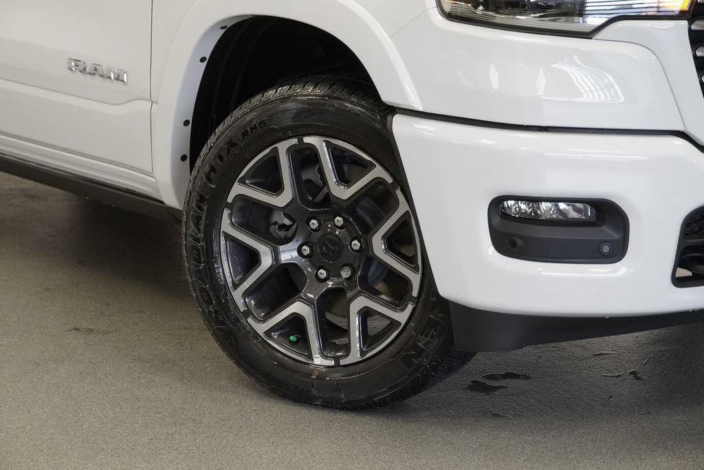 New 2027 RAM 1500 Laramie w/ Laramie Preferred Package AWD/4WD image 4