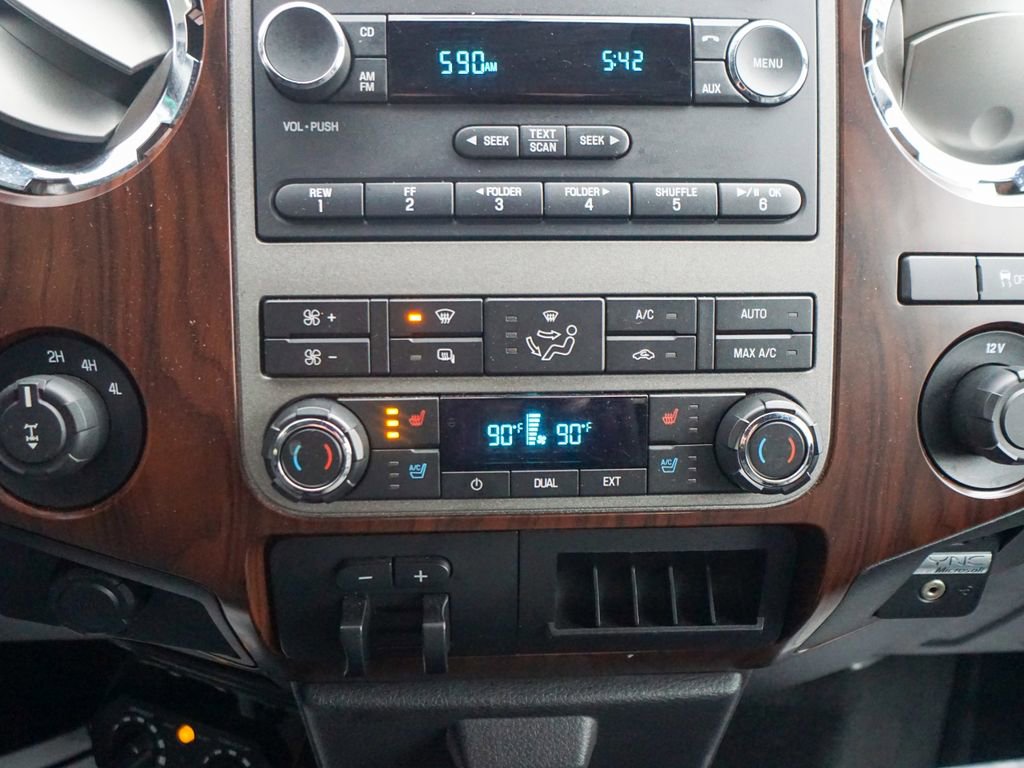 Used 2011 Ford F250 Lariat w/ Lariat Interior Pkg image 25