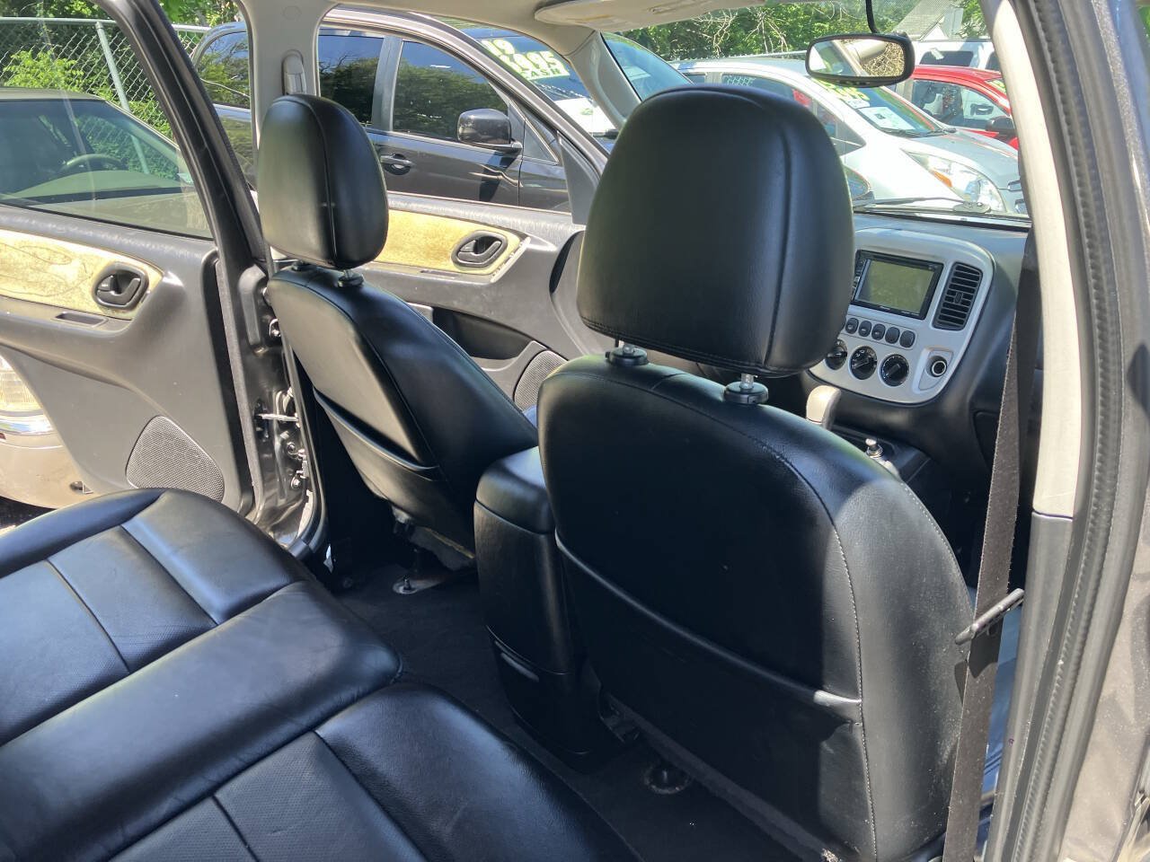 Used 2005 Ford Escape Limited AWD/4WD image 28