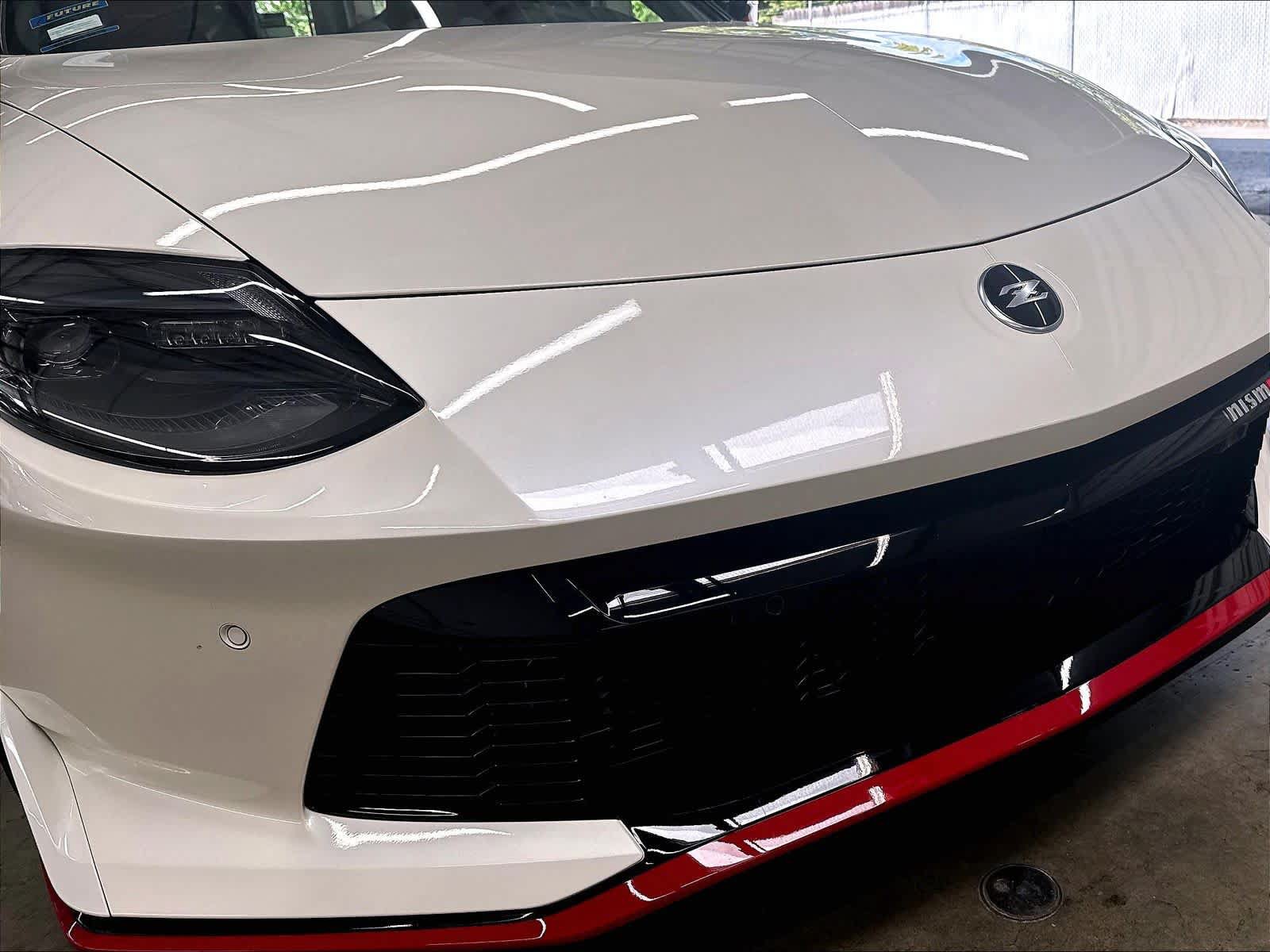 Used 2027 Nissan Z NISMO RWD image 32
