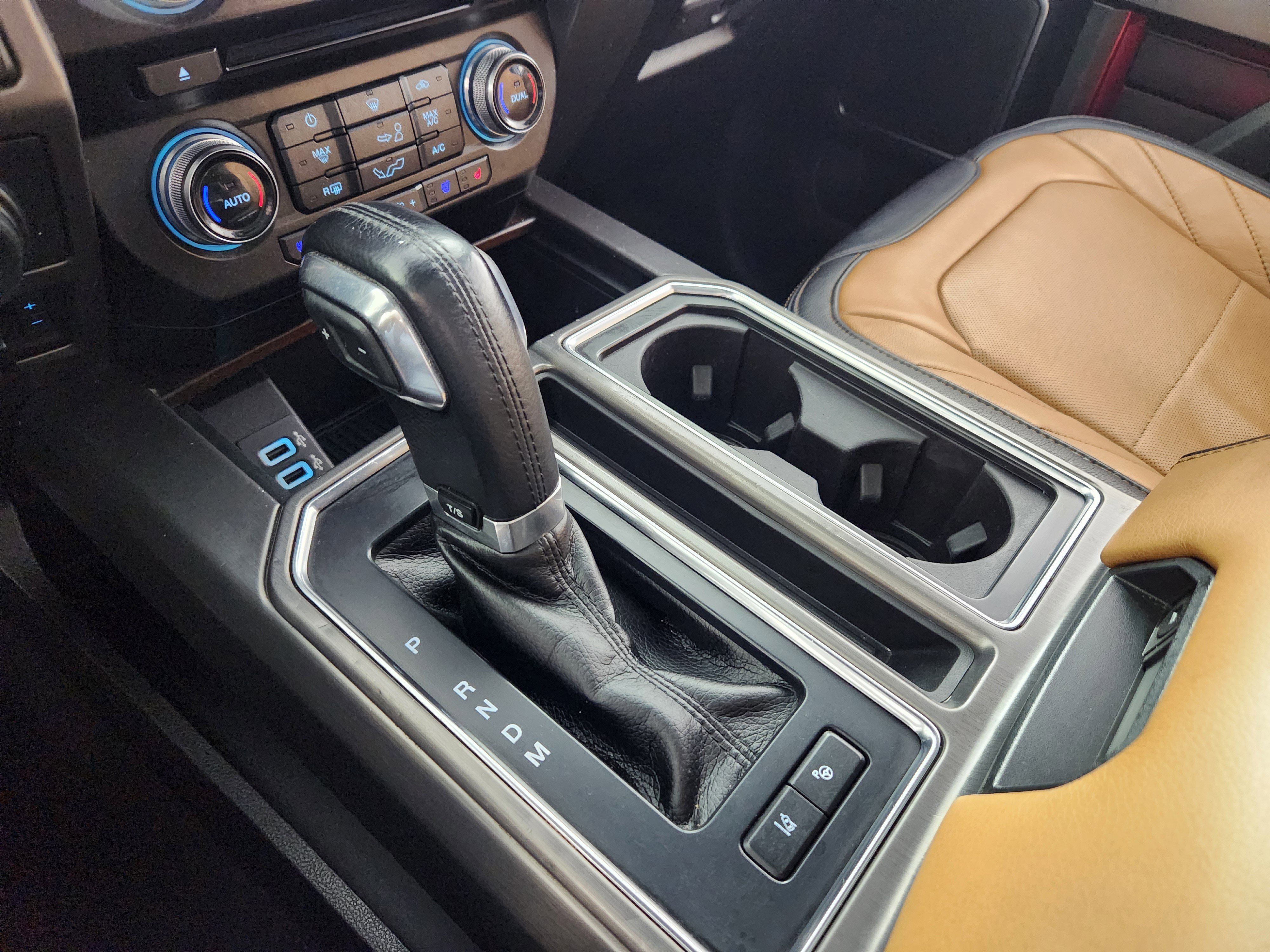 Certified 2017 Ford F150 Limited image 25