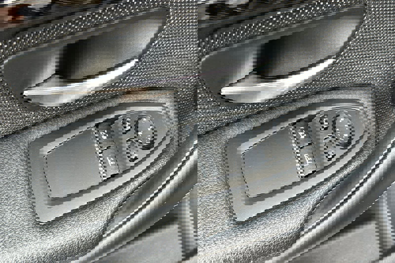 Used 2020 BMW M4 Coupe w/ Competition Package image 12