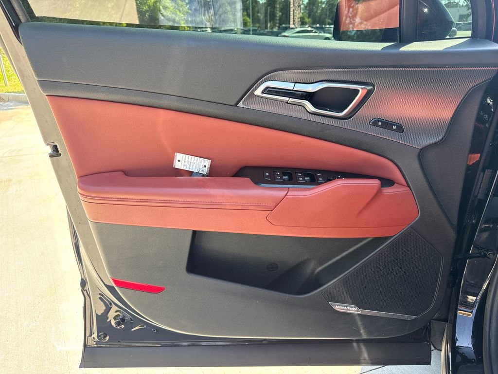 Used 2023 Kia Sportage SX image 14