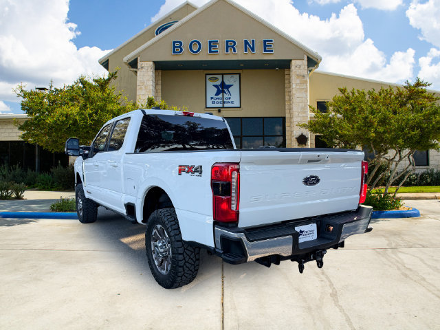 Used 2026 Ford F250 Lariat AWD/4WD image 3