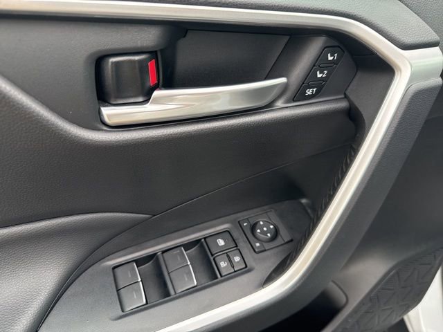 Certified 2023 Toyota RAV4 XLE Premium AWD/4WD image 20