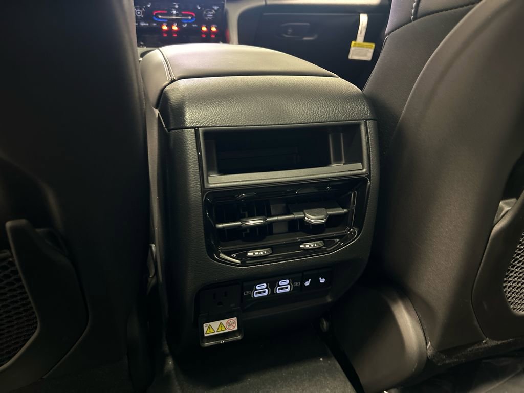 New 2025 Jeep Grand Cherokee Limited image 29