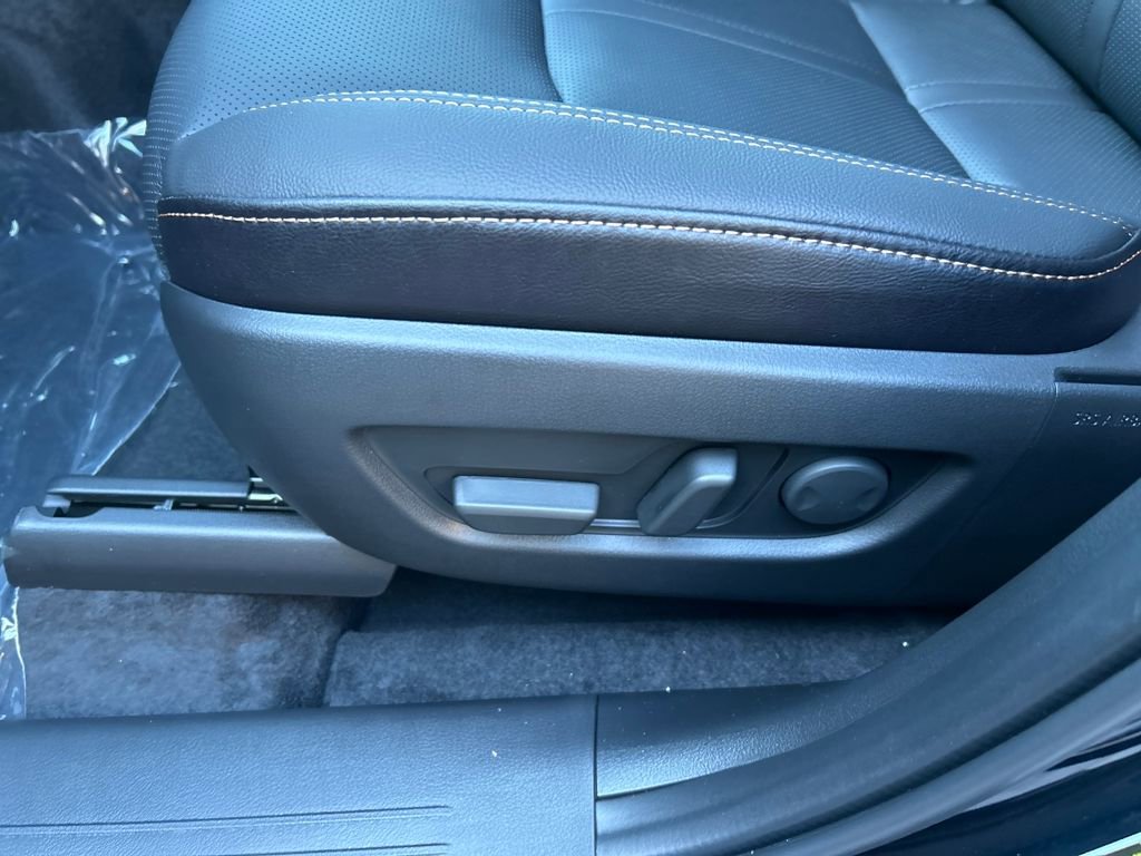 New 2026 MAZDA CX-90 3.3 Turbo w/ Premium Sport Pkg image 17