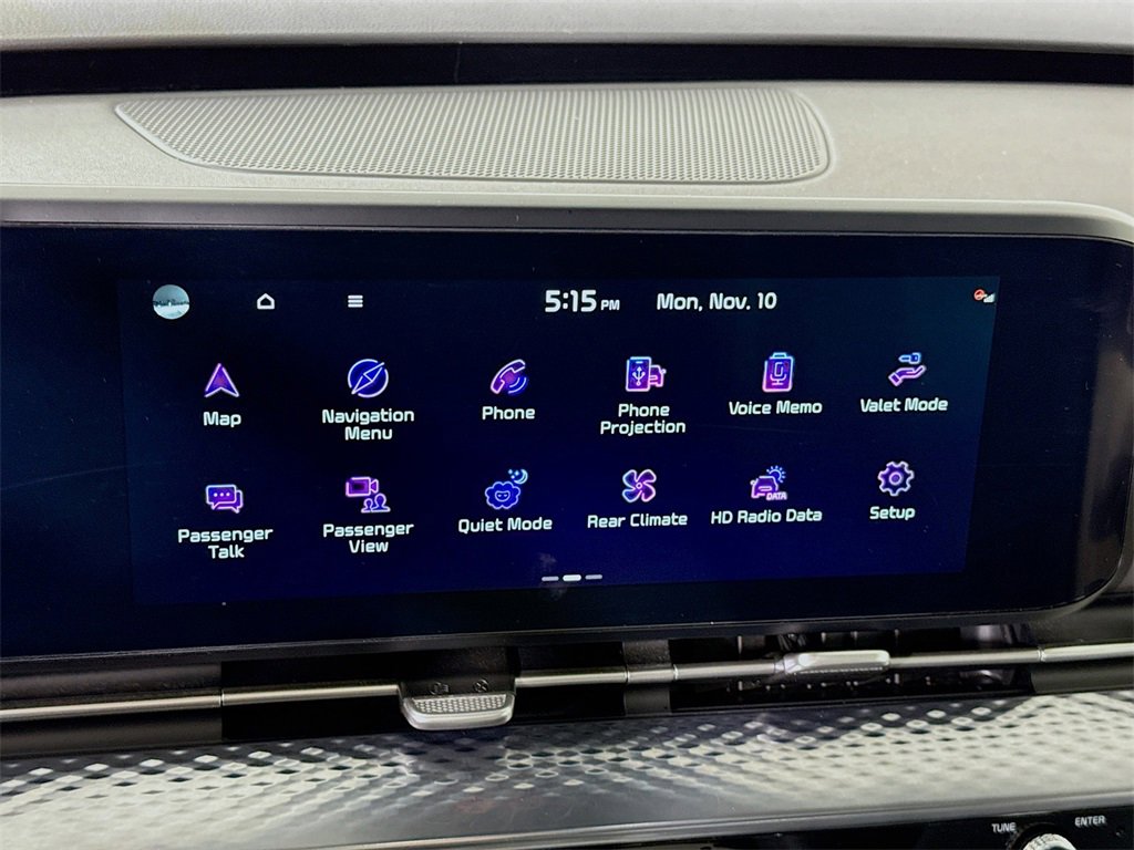 Used 2024 Kia Carnival SX Prestige image 8