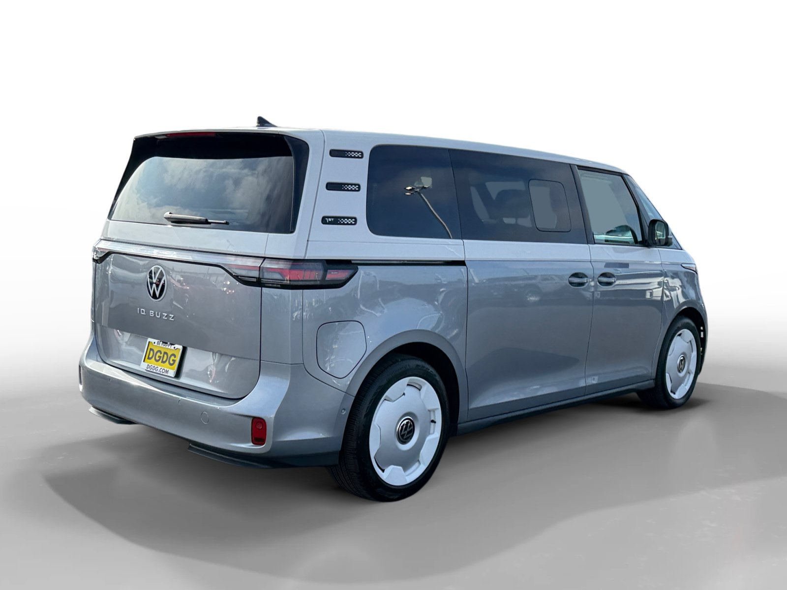 Certified 2025 Volkswagen ID. Buzz 1st Edition RWD image 5