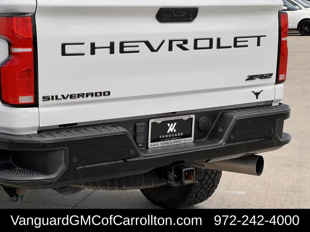 Used 2024 Chevrolet Silverado 2500 ZR2 w/ Technology Package AWD/4WD image 6